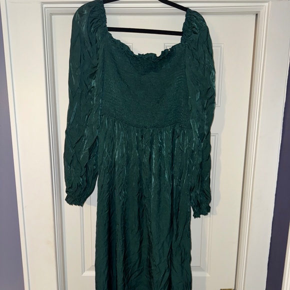 NWOT Women's Dress - Aline/Bishop Sleeve - Picture 5 of 6